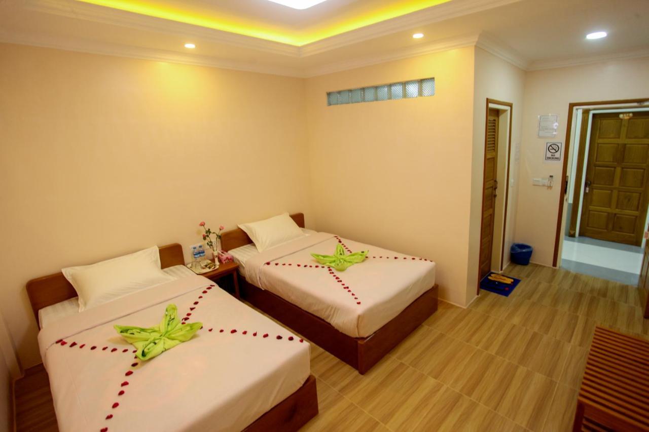 Five One Star Hotel Nyaung Shwe Exteriér fotografie