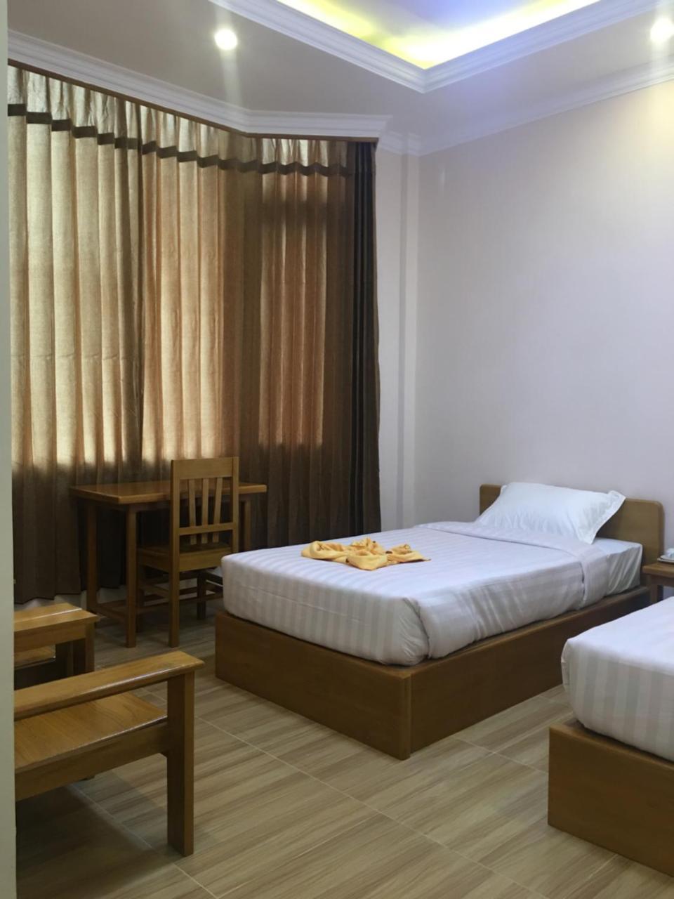 Five One Star Hotel Nyaung Shwe Exteriér fotografie